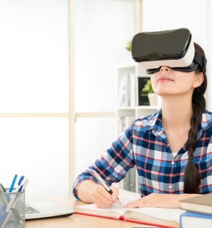 Is Virtual Reality (VR) a New way of Learning?